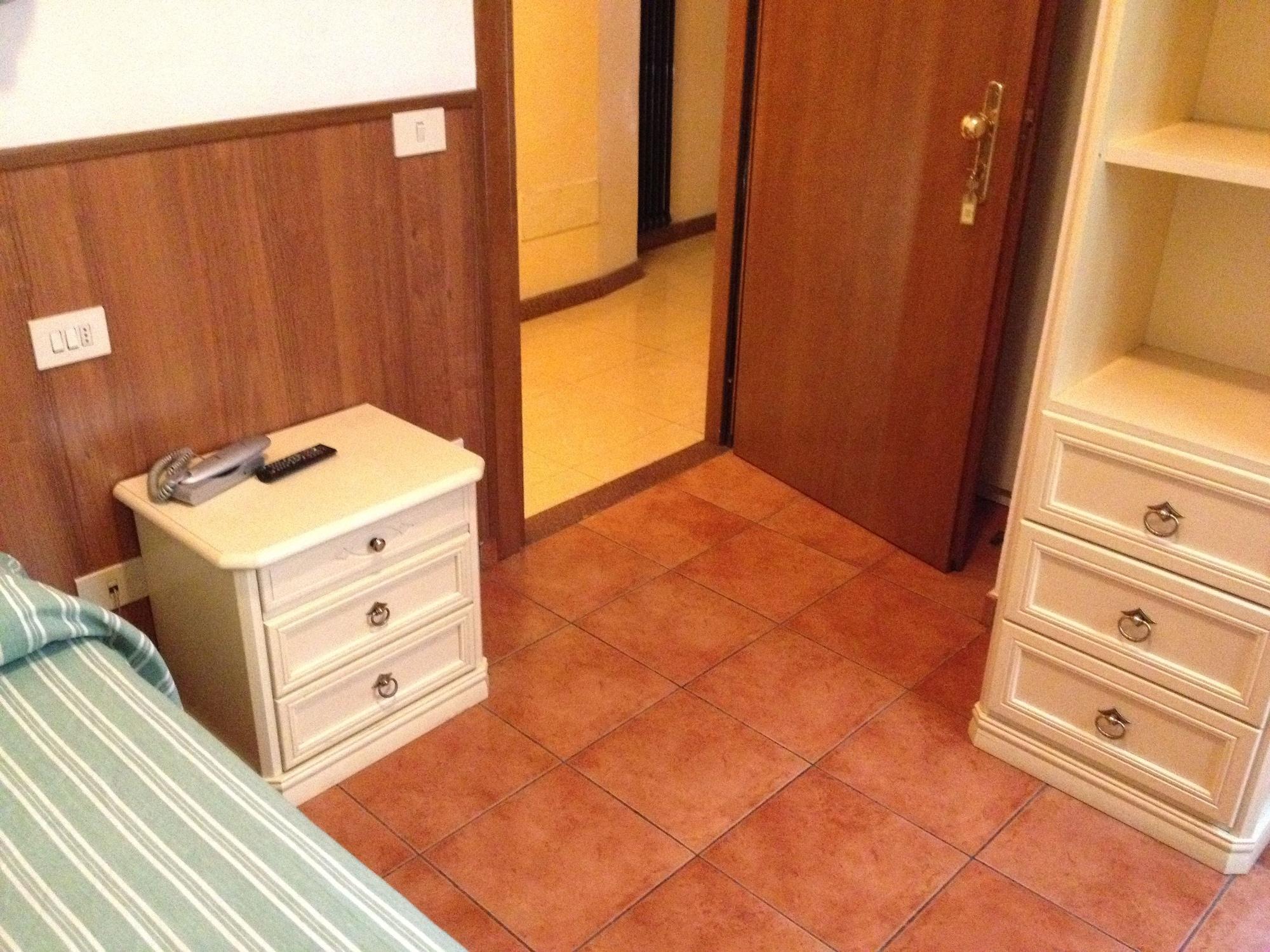 Albergo Sonia Флоренция Экстерьер фото