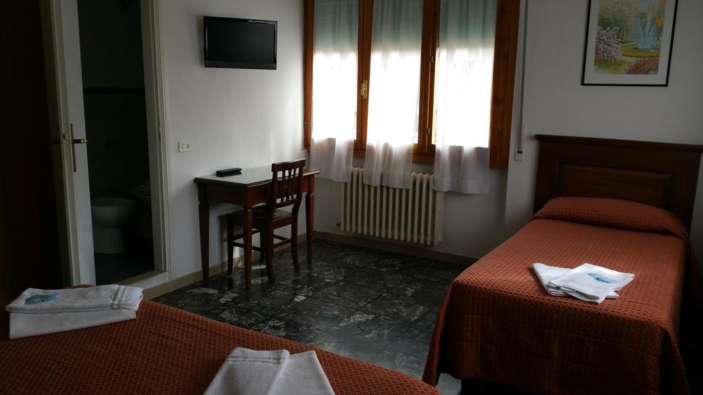 Albergo Sonia Флоренция Экстерьер фото